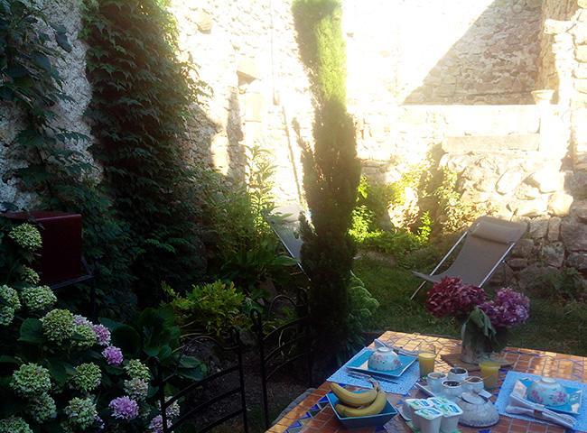 Le Bousquet-d'OrbLe Clos De La Source住宿加早餐旅馆 外观 照片
